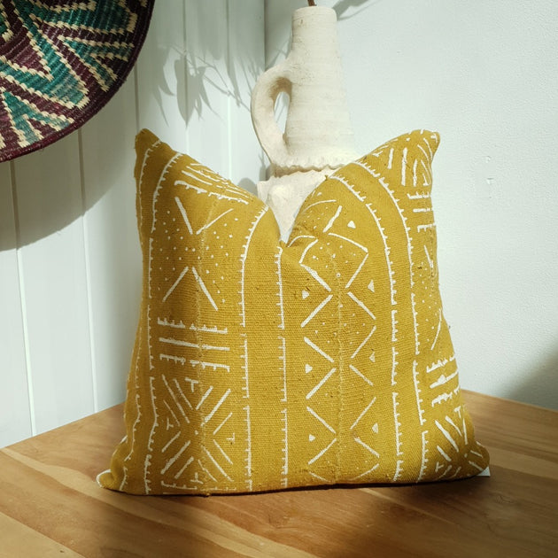 Mustard pattern outlet cushion