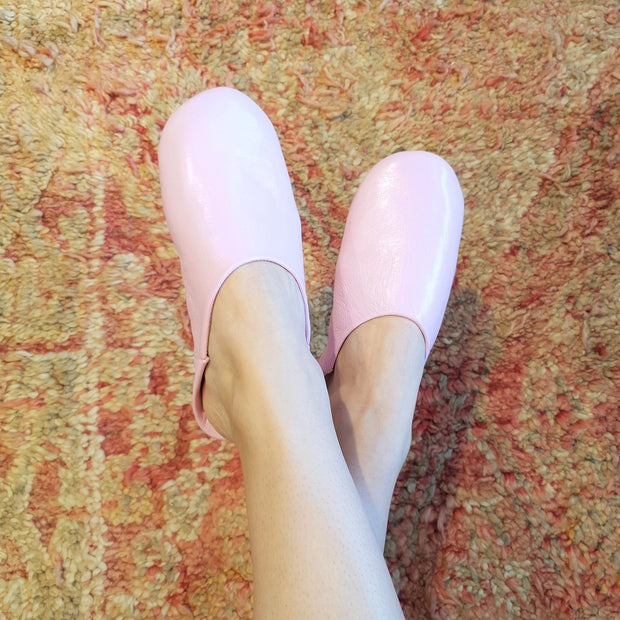 A Little Morocco, Babouche Slippers made with genuine leather in Pink, Being worn